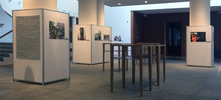 6 m hangende Ausstellungswand